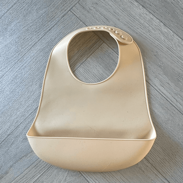 Oatmeal Silicone Messy Bib